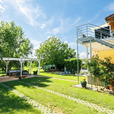 Meretei Porta By Interhome Appartamento Balatonkeresztúr